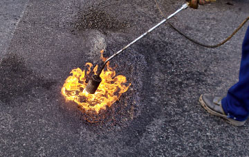 Laisterdyke flat roofing repairs